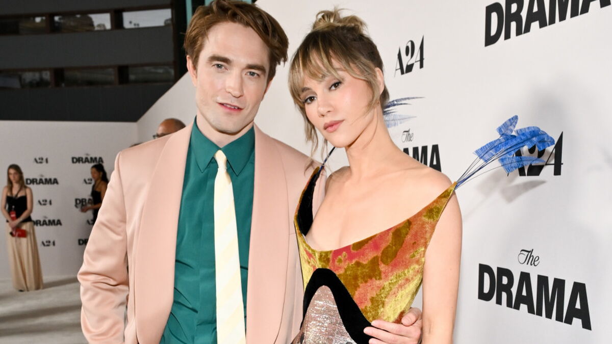 Suki Waterhouse schrieb 'Weirdo' über Robert Pattinson