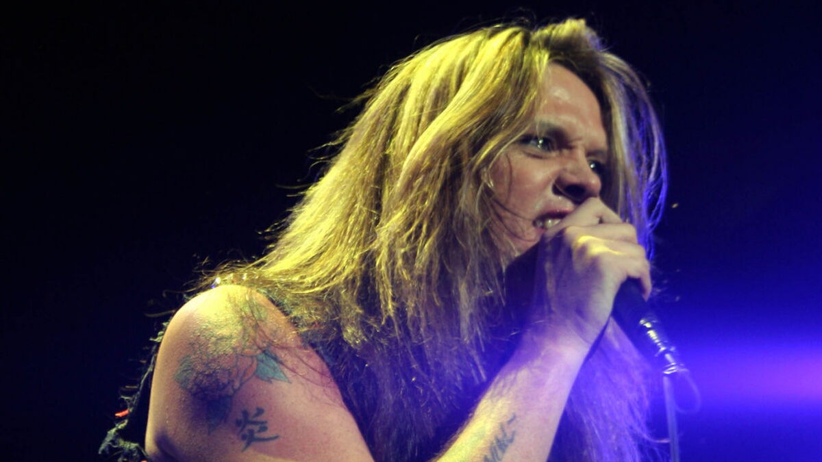 Twisted Sister: Fans sollen entscheiden, ob Sebastian Bach der richtige Ersatz ist