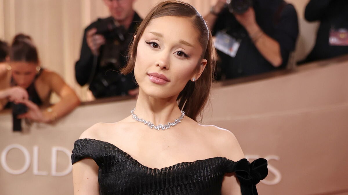 Ariana Grande bricht bei letztem Konzert vor Karrierepause in Tränen aus