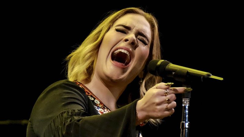 Adele: Ihr neues Album kommt später