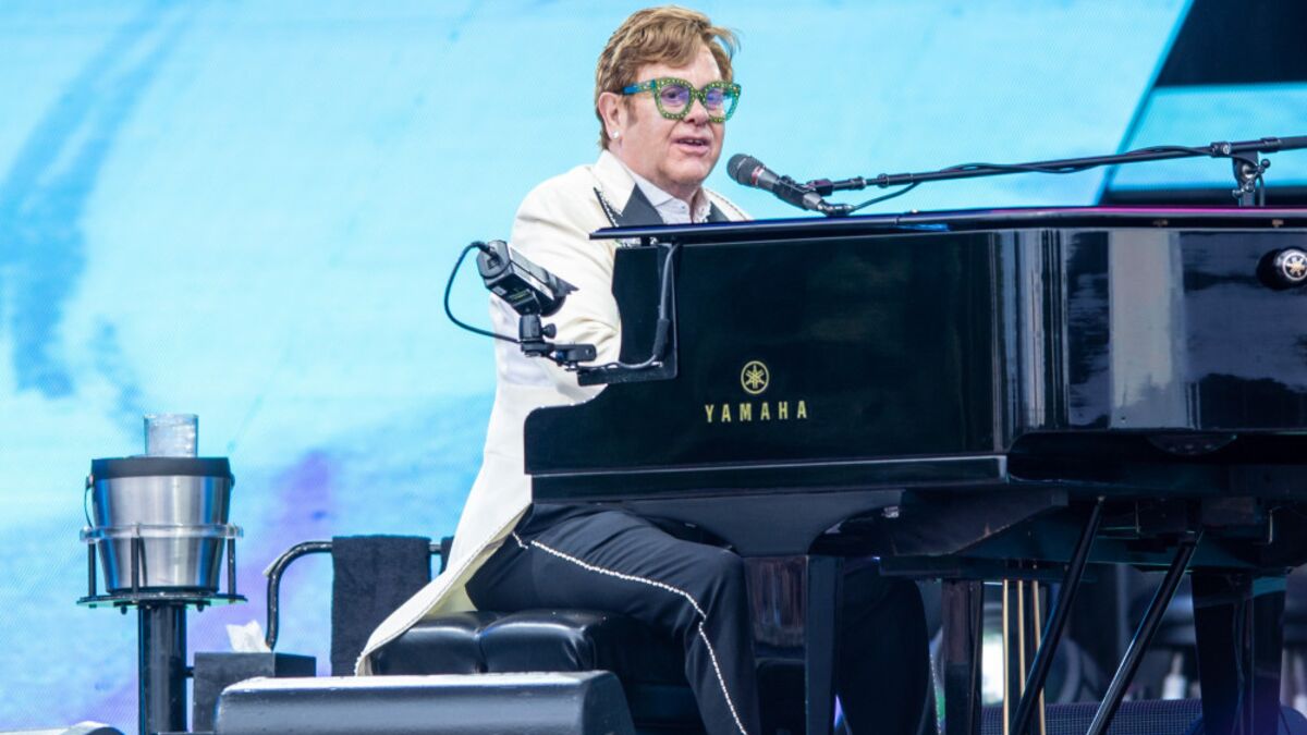 Sir Elton John übt großes Lob für Rina Sawayama aus