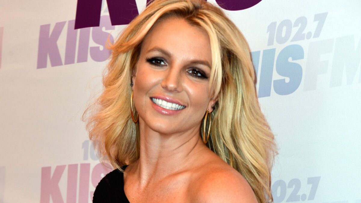 Britney Spears kritisiert Paparazzi in neuer Single \