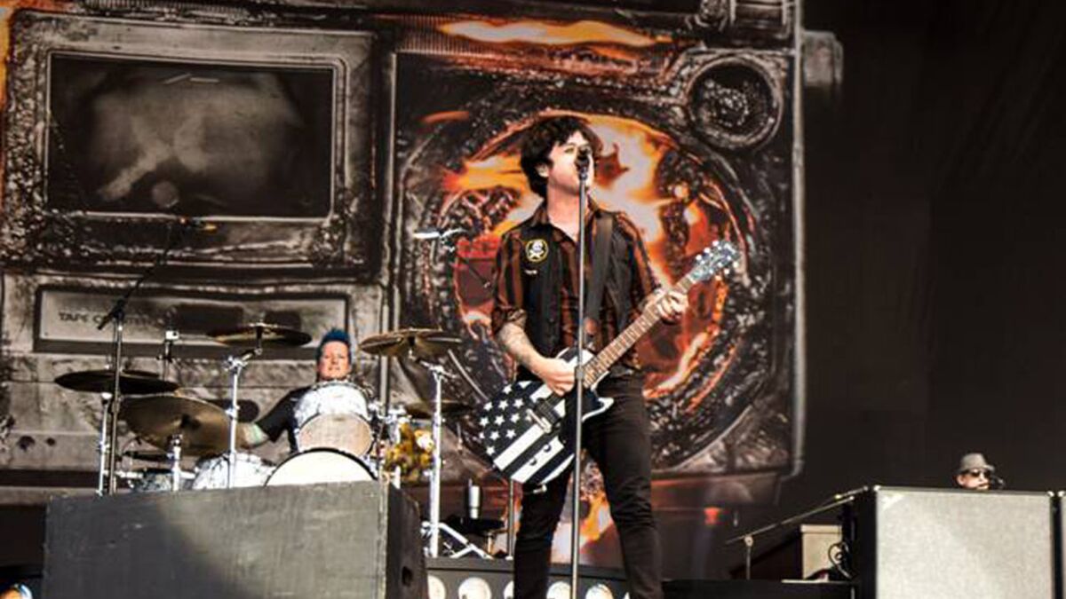 Green Day-Frontmann Billie Joe Armstrong versucht britisches Leben für neues Album
