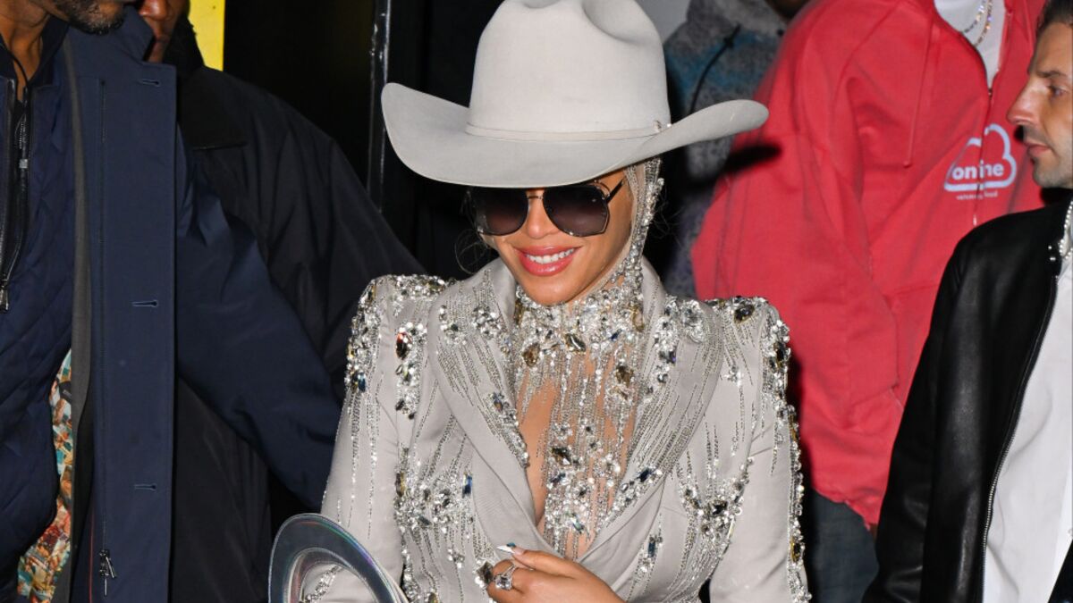 Beyoncé Sie führt die HotCountrySongsCharts von Billboard an