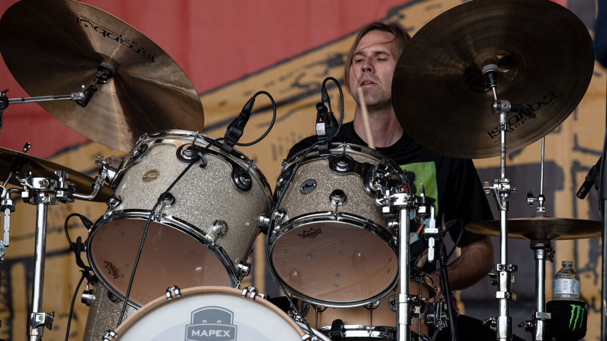 Schlagzeuger Josh Freese enthüllt urkomische 'Gründe' für Foo Fighters-Rauswurf