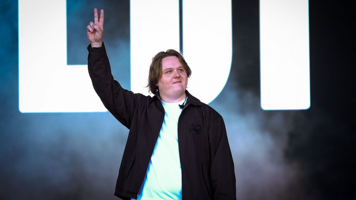 Lewis Capaldi veröffentlicht herzzerreißende Ballade 'The Day That I Die'